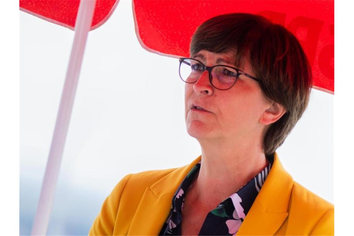 Esken: Verfassungsschutz soll AfD-Beobachtung ausweiten
