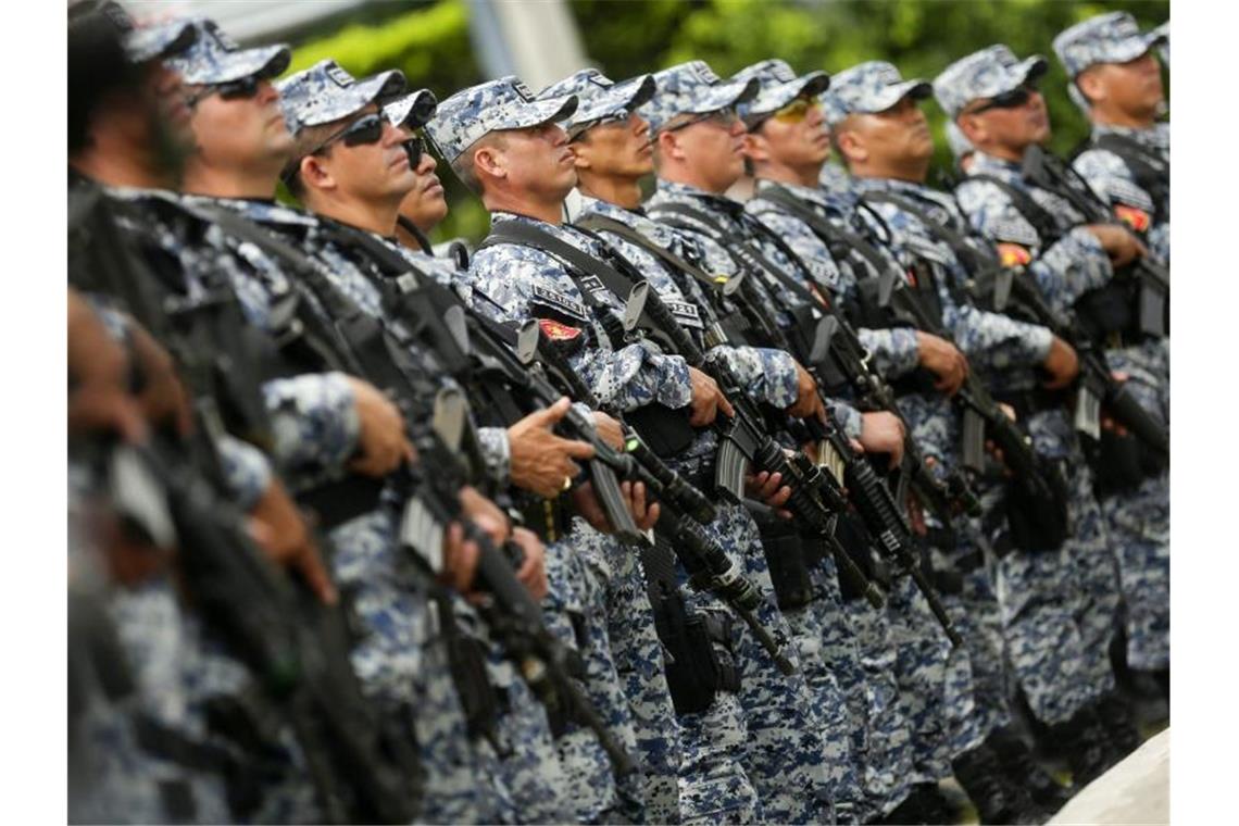 Aktivisten machen die Polizei in El Salvador für den Mord von mehr als 100 Menschen verantwortlich. Foto: Oscar Rivera/epa/Archiv