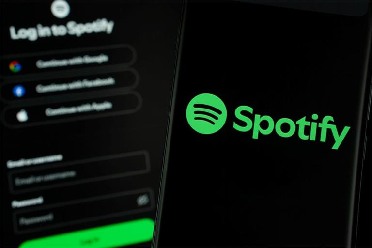 Aktuell kursieren gefälschte Mails an Spotify-Kunden. Betrüger fordern zur Aktualisierung der Zahlungsdaten auf. So erkennen Sie die Phishing-Falle.