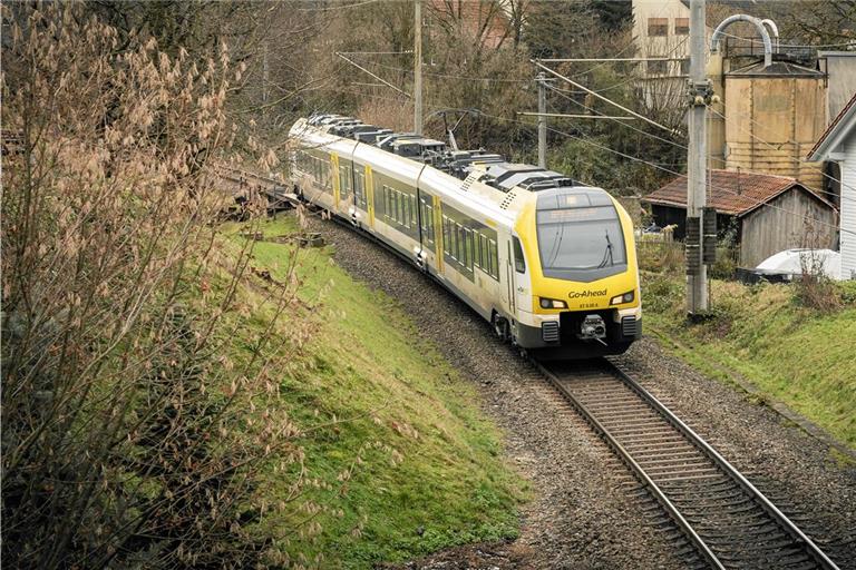 Aktuell sind die Regionalzüge auf der Murrbahn, so wie hier bei Oppenweiler-Aichelbach, noch einspurig unterwegs. Foto: Alexander Becher