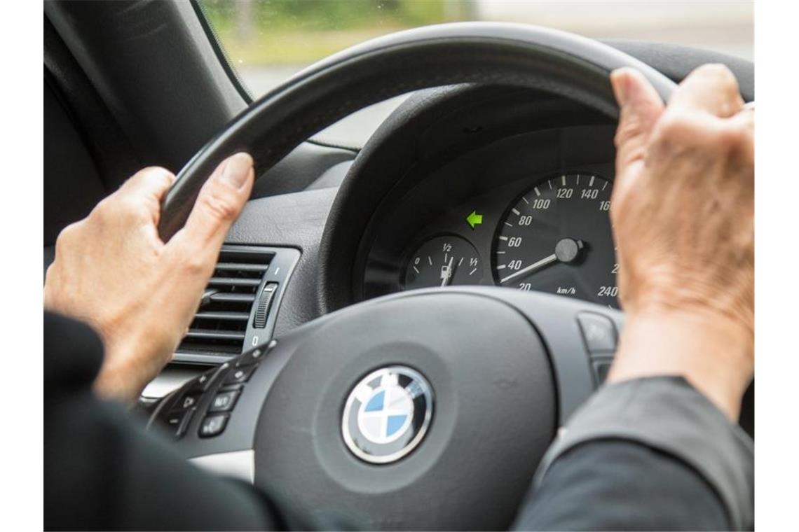 Studie sieht gute Marktchancen für private Auto-Abos Aktuell spielen Abo-Modelle noch so gut wie keine Rolle, haben aber laut Studie großes Potenzial für bis zu eine Million Verträge pro Jahr. Foto: Christin Klose/dpa-tmn/dpa