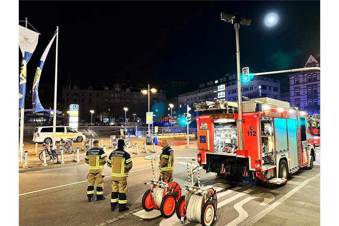 Alarm für die Feuerwehr: Am Marienplatz wurde an der unterirdischen Haltestelle gefährliche Flusssäure entdeckt.