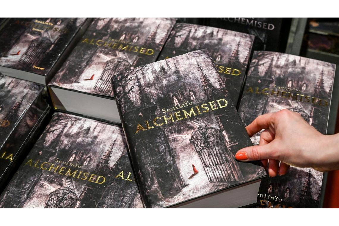 "Alchemised" von SenLinYu stand mehrere Wochen auf Platz 1 der Bestseller-Liste.
