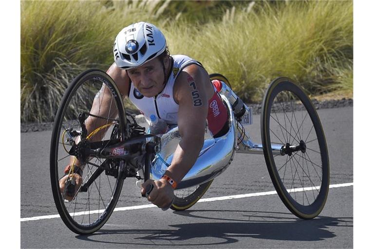 Alessandro Zanardi hatte mit seinem Handbike einen schweren Unfall. Foto: Mark J. Terrill/AP/dpa