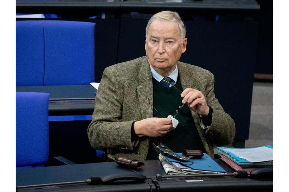 Gauland rechnet mit Meuthen ab: Hälfte der Partei beschädigt Alexander Gauland will die AfD laut eigenen Aussagen als „Bewegungspartei“ erhalten - und verschärft den Richtungsstreit mit dem Vorsitzenden Jörg Meuthen. Foto: Kay Nietfeld/dpa