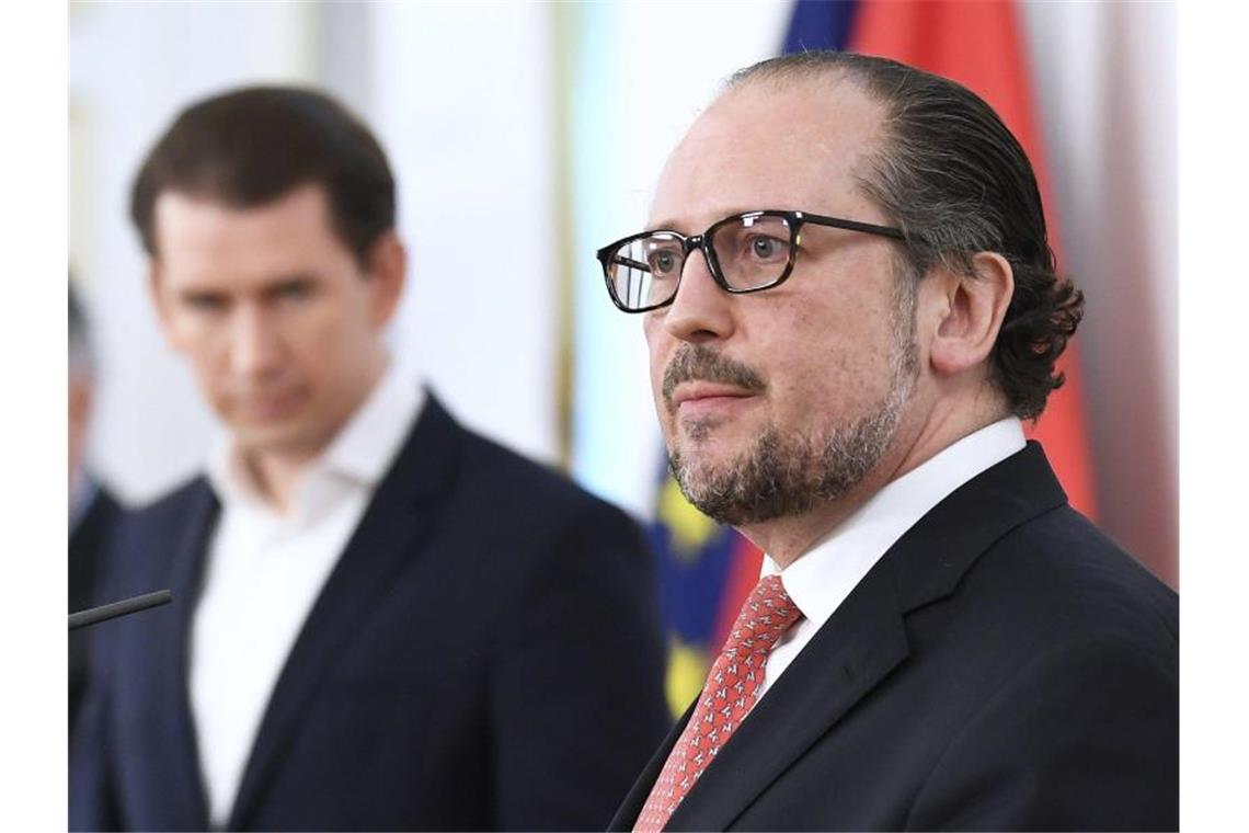 Österreichs Kanzler Kurz tritt nach Korruptionsvorwürfen ab Alexander Schallenberg (r), bisher Außenminister von Österreich, soll neuer Kanzler werden (Archivbild). Foto: Robert Jaeger/APA/dpa