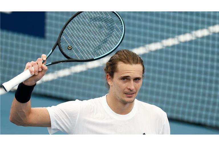 Alexander Zverev bejubelt seinen ersten Sieg im neuen Tennis-Jahr.