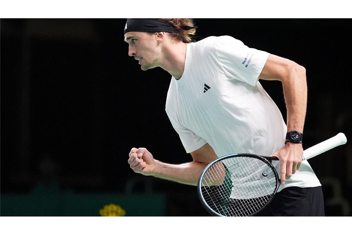 Alexander Zverev darf sich über einen knappen Viertelfinalsieg im Davis Cup freuen