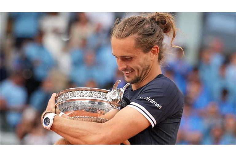 Alexander Zverev gewann in Paris seinen ersten Grand-Slam-Titel - und möchte in Wimbledon gleich nachlegen. (Archivbild)