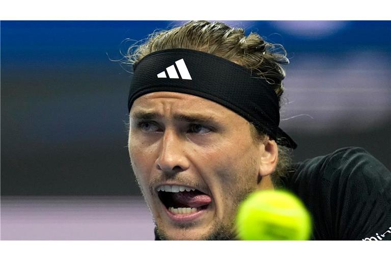 Alexander Zverev gewinnt souverän gegen den Italiener Lorenzo Sonego.