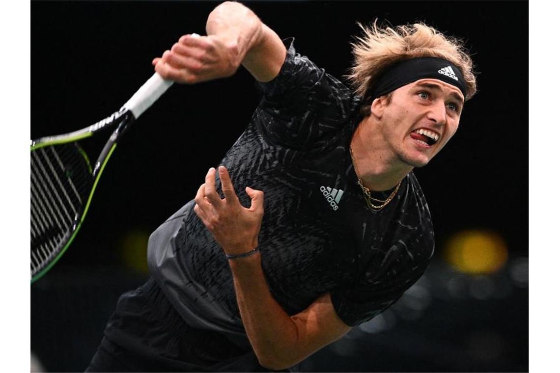 Tennis-Ass Zverev in Paris im Viertelfinale Alexander Zverev hat sich beim Turnier in Paris ins Viertelfinale gespielt. Foto: Christophe Archambault/AFP/dpa