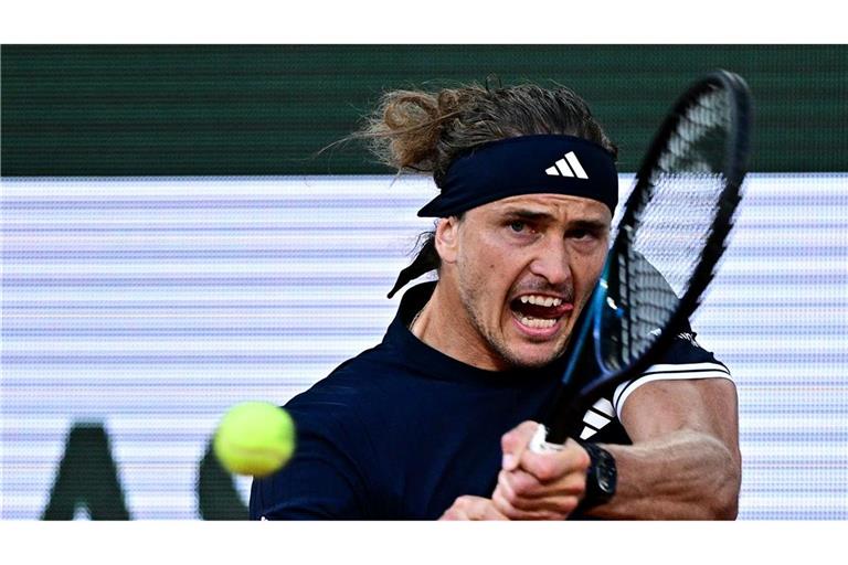 Alexander Zverev in Aktion gegen Tomas Machac bei den French Open.