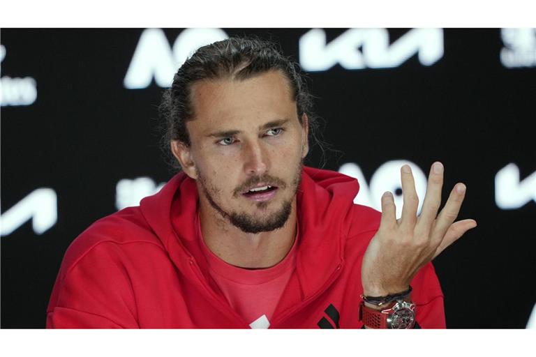 Alexander Zverev ist über den Umgang mit der Doping-Causa von Jannik Sinner verwundert. (Archivbild)