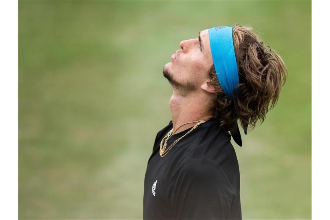 Alexander Zverev reagiert nach einem Ballwechsel. Foto: Silas Stein