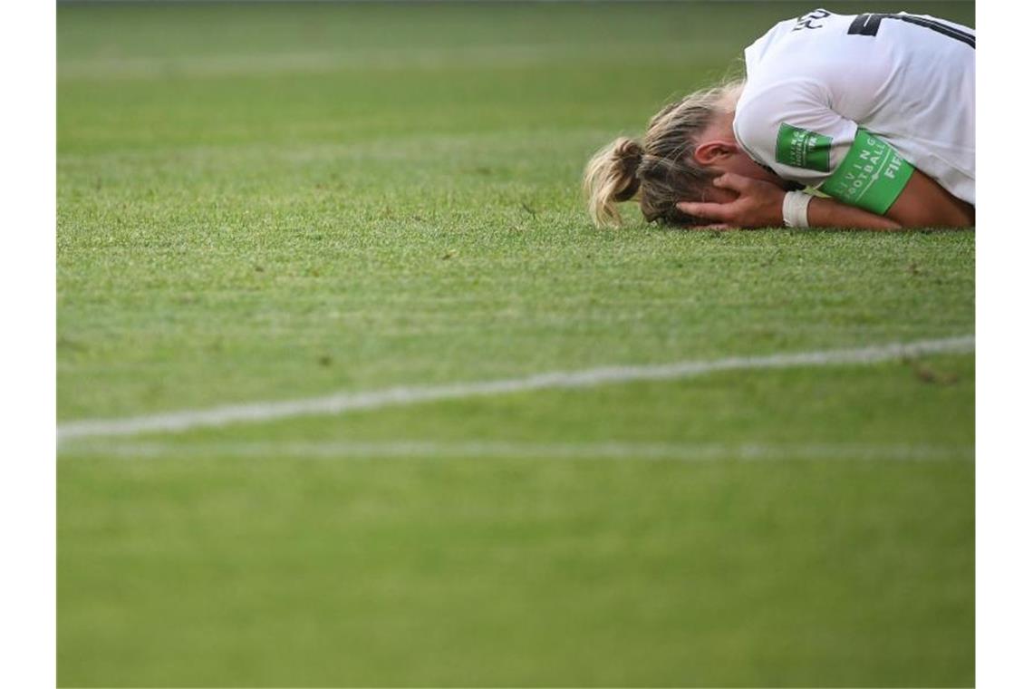 Olympia 2020 nach WM-Aus ohne Fußball-Frauen Alexandra Popp und Co. müssen die Heimreise antreten. Foto: Sebastian Gollnow
