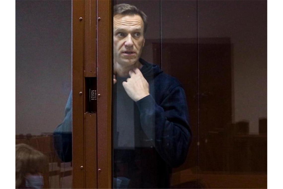 Sorgen um Alexej Nawalny: Gesundheitszustand „nicht gut“ Alexej Nawalny ist offenbar schwer angeschlagen; seine Anwälte fordern eine ordentliche Behandlung des Oppositionellen. Foto: Uncredited/Babuskinsky District Court/AP/dpa