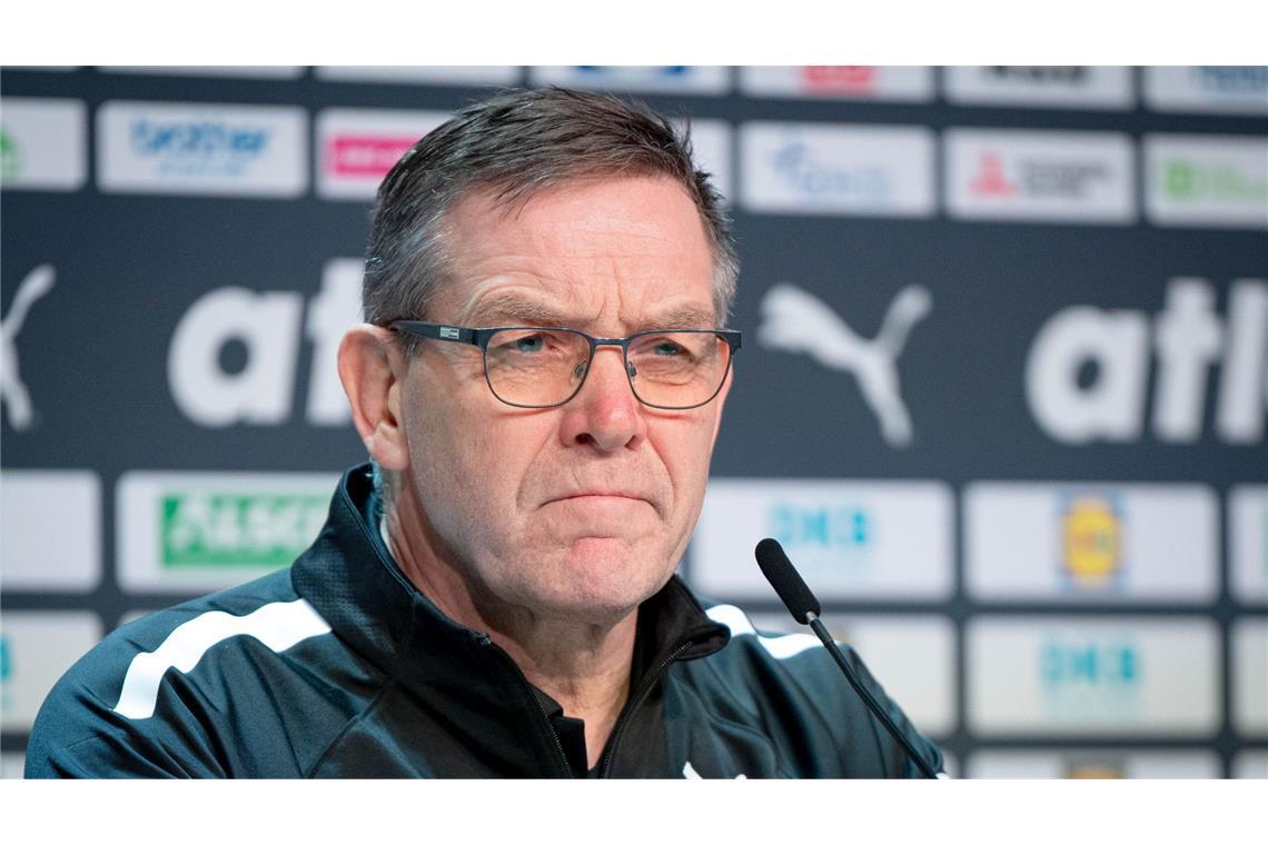 Alfred Gislason muss nach der Niederlage gegen Serbien viel Kritik einstecken.