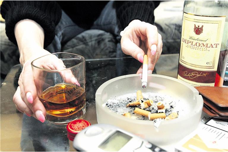 Alkohol-, Nikotin- und Drogenkonsum in der Schwangerschaft kommen als Erkrankungsursache in Betracht. Symbolfoto: Edgar Layher