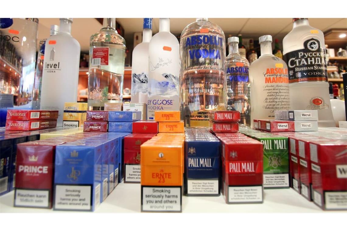 Alkohol und Zigaretten sollen nach Willen des Bundesfinanzministeriums um 20 Prozent teurer werden.