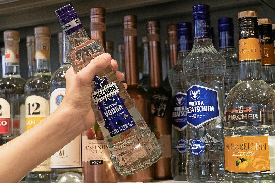Schülerplakate gegen Komasaufen Alkoholprävention bei Kindern und Jugendlichen im Rems-Murr-Kreis: Darum geht es bei der Kampagne „bunt statt blau“. Symbolfoto: Jörg Fiedler