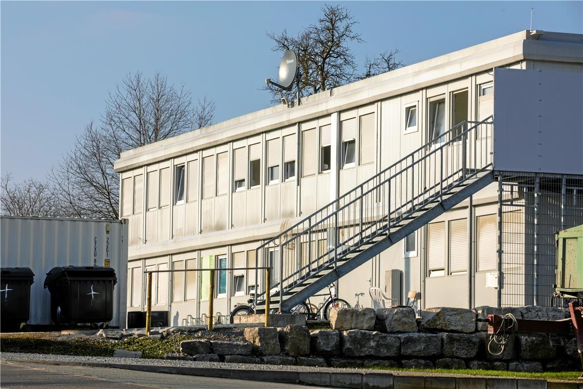 Alle Bewohner der Asylbewerberunterkunft in der Marbacher Straße sind unter Quarantäne gestellt worden. Foto: A. Becher