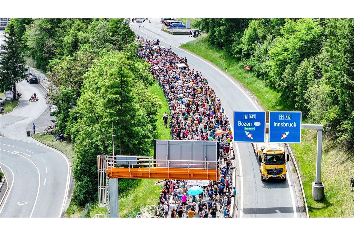 Alle Straßen im Brenner-Korridor waren wegen einer Demonstration für den Transitverkehr gesperrt.