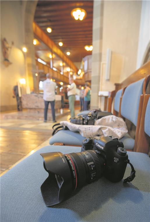 Der genaue Blick auf ein geliebtes Objekt Alle Teilnehmer sind fotografieerfahren, rücken teils mit beachtlicher Ausrüstung an.