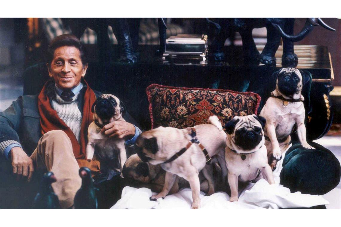 Als 13-jähriger Junge beschloss Valentino Garavani, Kleidung für Damen zu entwerfen.