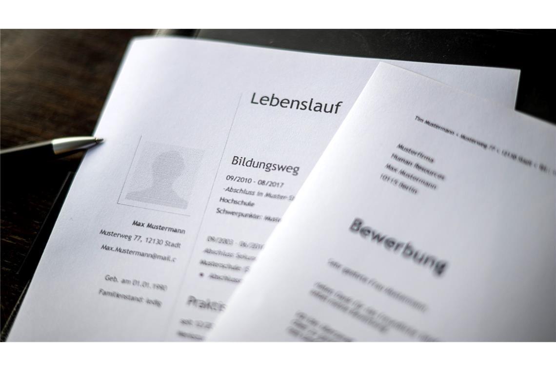 Unternehmen sehen Bewerber klar am längeren Hebel Als Bewerber sitzt man derzeit am längeren Hebel. (Illustration)