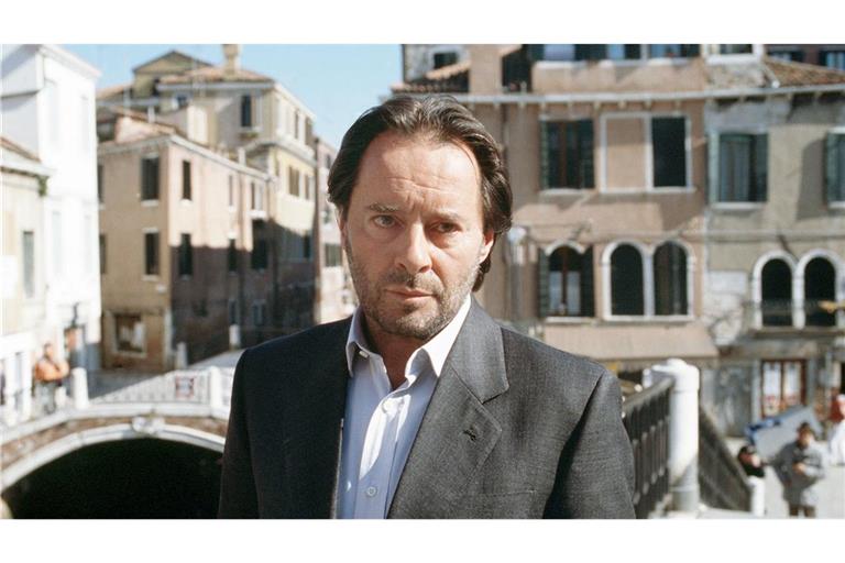 Als Commissario Brunetti löste Kockisch Kriminalfälle in der malerischen Kulisse von Venedig.