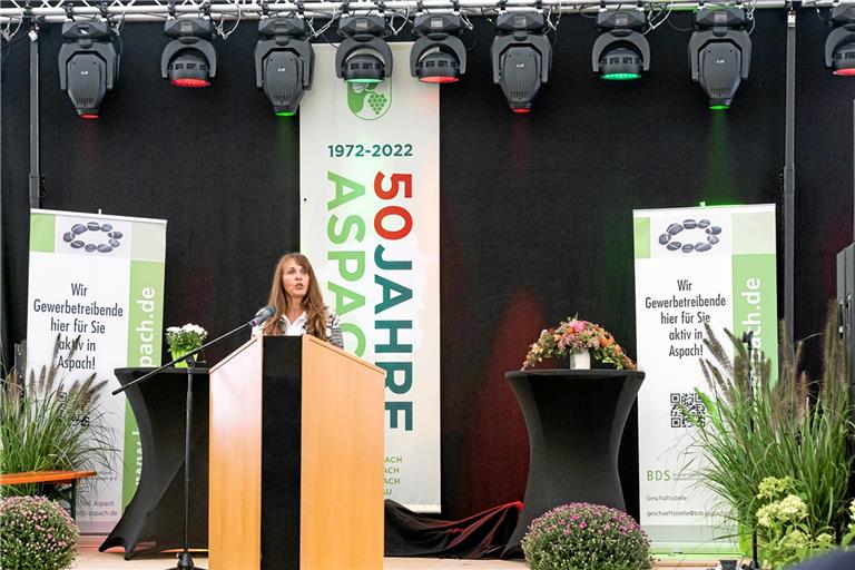 Als einen Ort des Wohlfühlens bezeichnete die Aspacher Bürgermeisterin Sabine Welte-Hauff ihre Gemeinde. Foto: Dietmar van der Linden