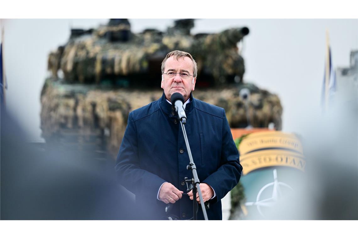 Als einziges Mitglied im Kabinett Scholz schaffte es Verteidigungsminister Boris Pistorius (SPD) auch ins Kabinett Merz. (Archivbild)