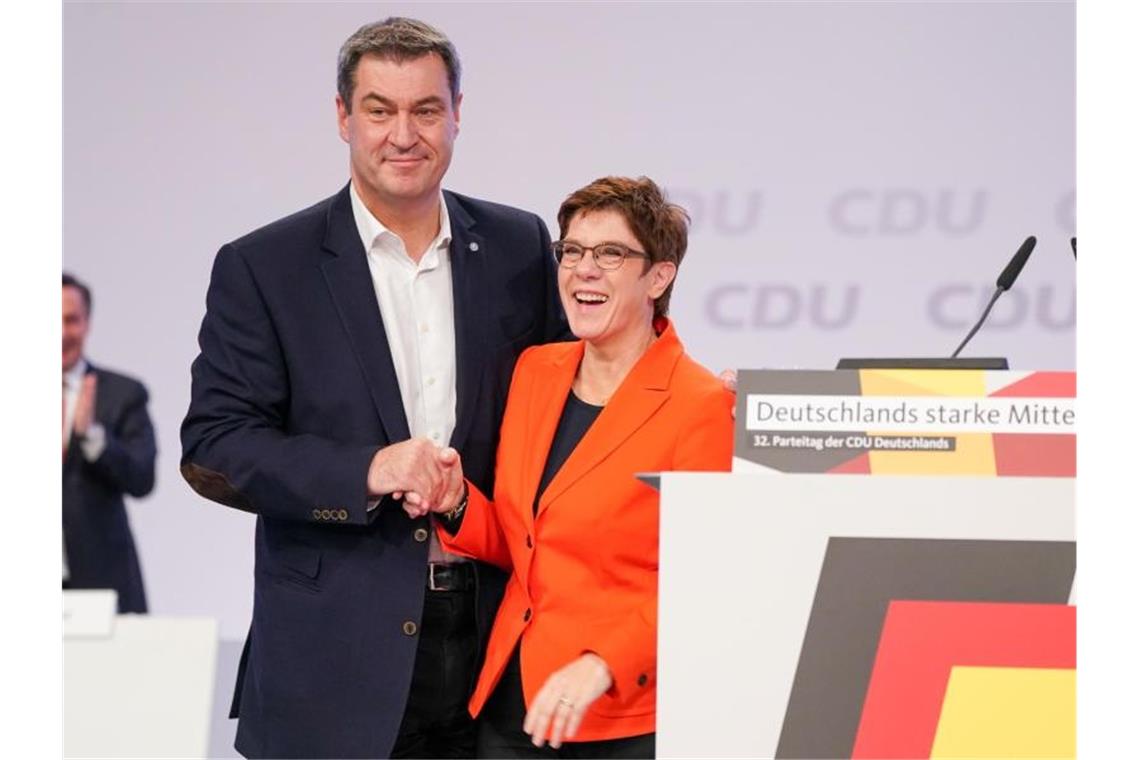 Parteitag in Leipzig: CDU räumt Streitfragen aus Als Gastredner hat der Vorsitzende der Schwesterpartei CSU, Markus Söder, die CDU vor dem Parteitag zur Geschlossenheit aufgerufen. Foto: Kay Nietfeld/dpa