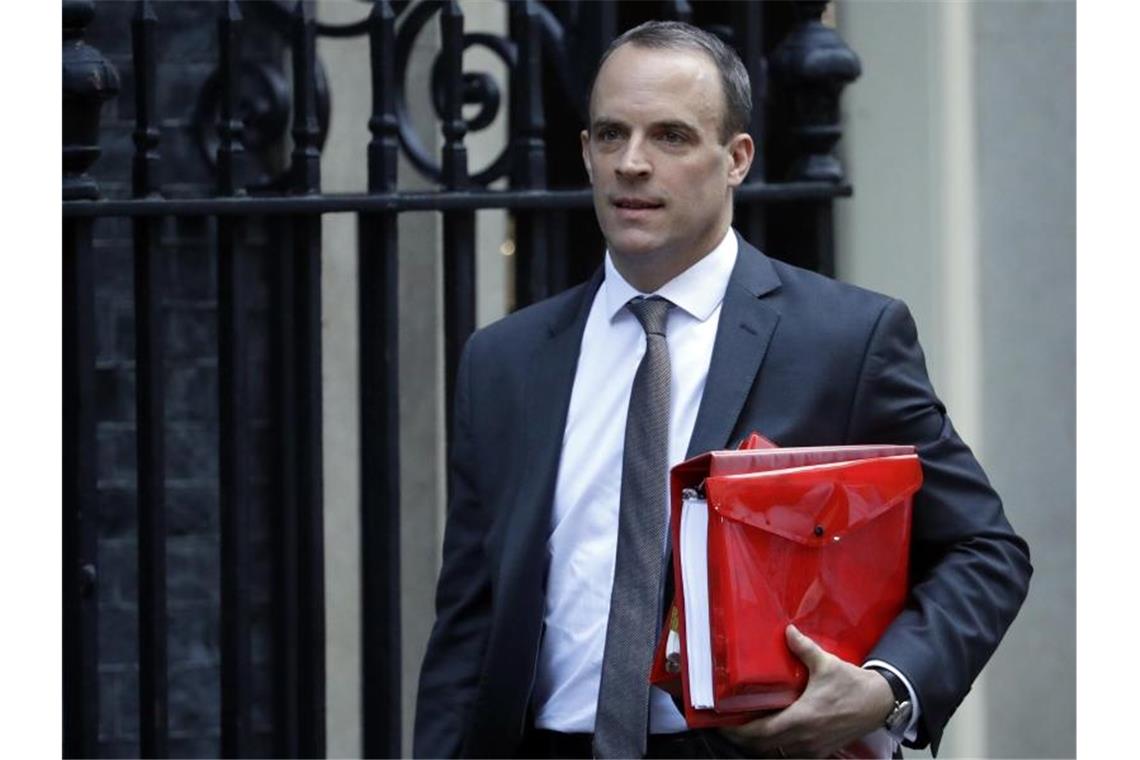 Als möglicher May-Nachfolger wird unter anderem der zurückgetretene Brexit-Minister Dominic Raab genannt. Foto: Matt Dunham/AP