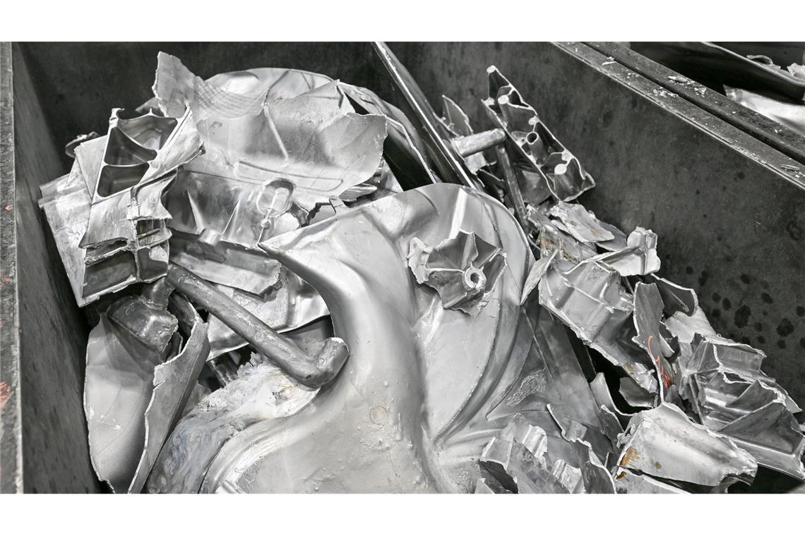 Aluminium aus Autoteilen soll künftig öfter wiederverwendet werden. (Symbolbild)