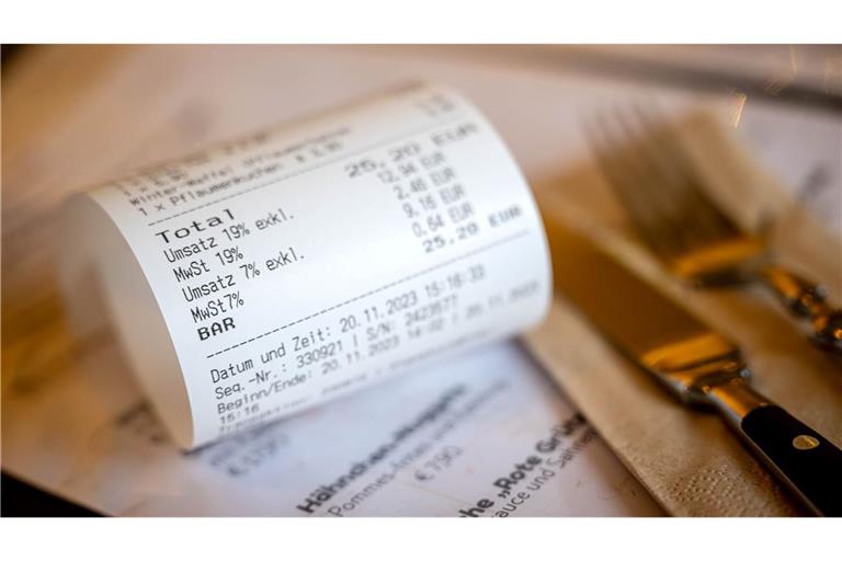 Am 1. Januar sinkt die Mehrwertsteuer für das Essen in Restaurants auf 7 Prozent.