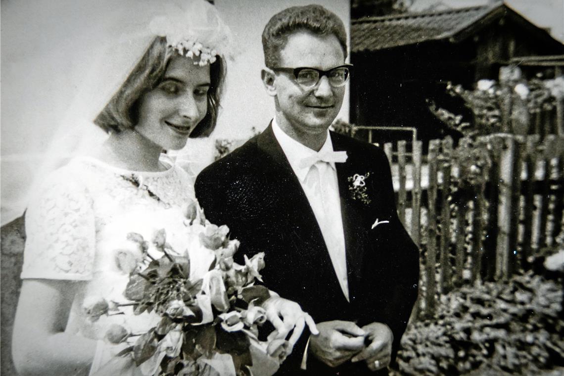 Ehepaar Veigel aus Unterweissach feiert diamantene Hochzeit Am 10. April 1964 gaben sich die beiden das Jawort.