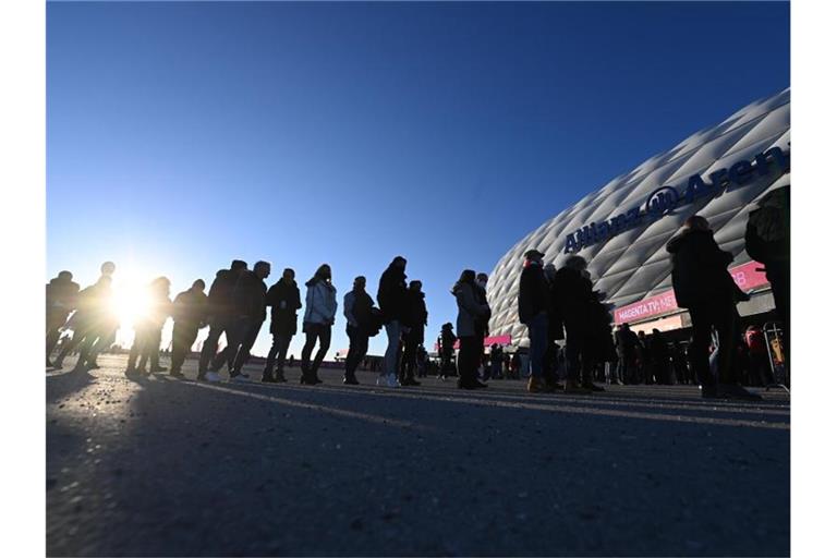 Am 21. Spieltag waren 10.000 Zuschauer in der Allianz Arena zugelassen. Foto: Sven Hoppe/dpa