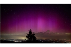 Am Brocken (Niedersachsen) sieht man immer wieder Polarlichter, dieses Bild stammt vom August 2024. Wo sind aktuell Polarlichter zu erwarten?