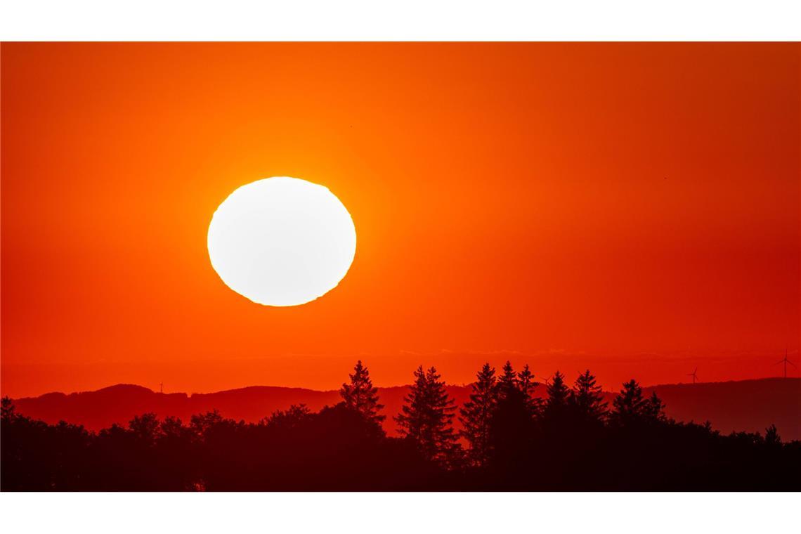 Am Dienstag rechnen Meteorologen mit bis zu 38 Grad im Südwesten.