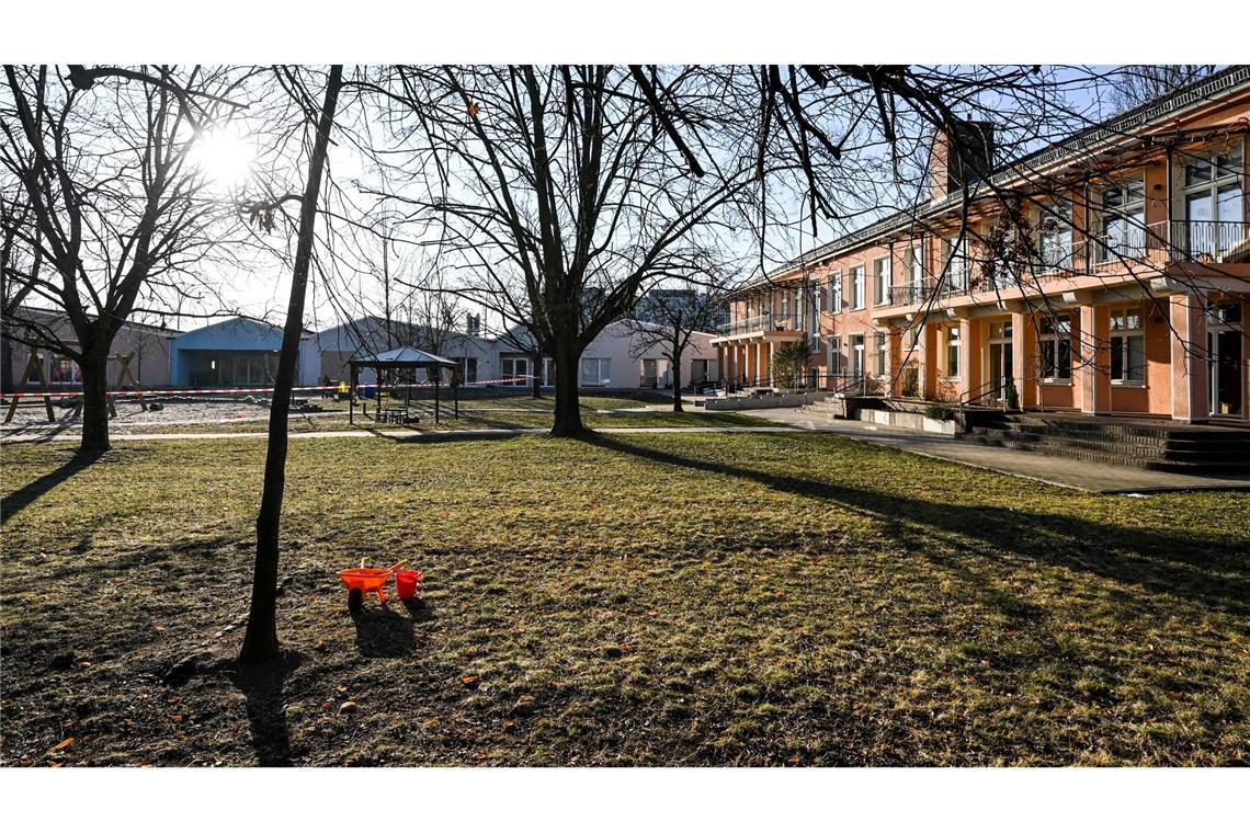 Am Dienstagmittag war das Kita-Gelände verwaist.