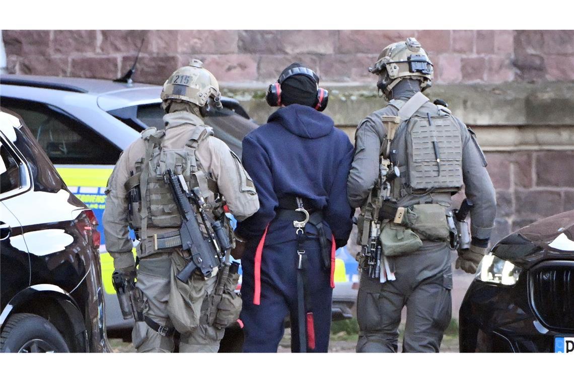 Am Donnerstagnachmittag kam Serhij K. mit dem Hubschrauber in Karlsruhe an.