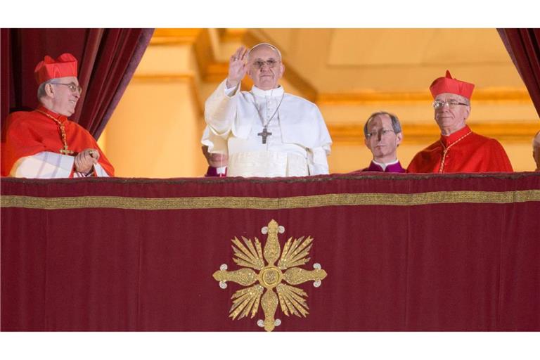 Am Ende des Konklaves von 2013 wurde Jorge Mario Bergoglio Papst Franziskus. (Archivbild)