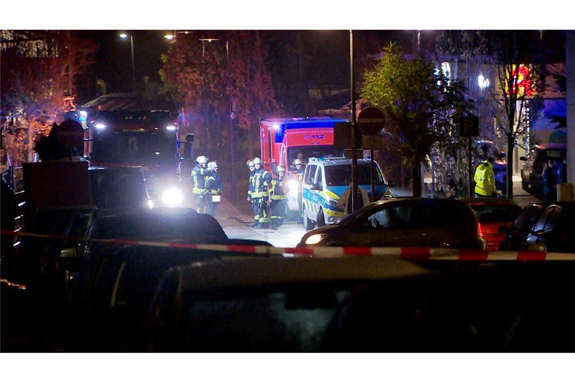 Am frühen Samstagmorgen rückten Einsatzkräfte wegen eines Messerangriffs aus - die Opfer kämpfen weiterhin mit den Folgen.