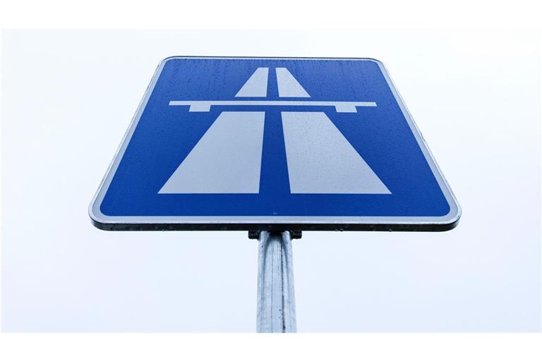 Am Kreuz Walldorf muss die A6 für eine Nacht gesperrt werden. (Symbolbild)