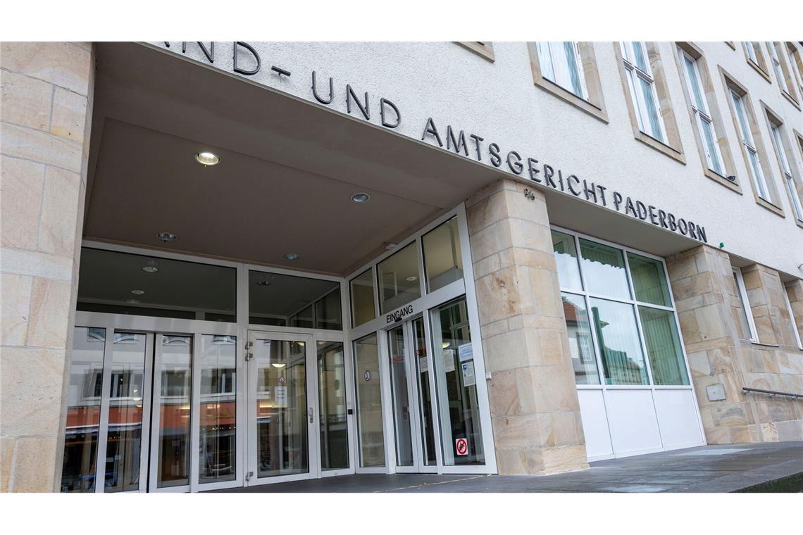 Am Landgericht hat ein Mordprozess in einem Jahrzehnte zurückliegenden Fall begonnen (Archivbild)