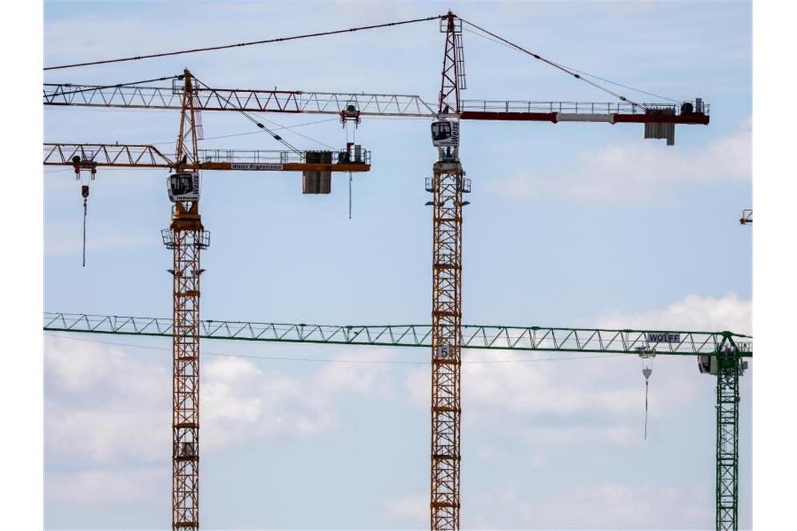 Am Laufen gehalten wird die deutsche Wirtschaft momentan vor allem vom Bauboom und der Konsumfreude der Verbraucher. Foto: Jan Woitas