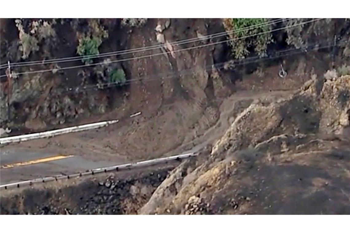 Zahl der Toten bei Bränden in Los Angeles steigt auf 29 Am Montag half lang erwarteter Regen bei der Brandbekämpfung, sorgte aber auch für Schlammlawinen.