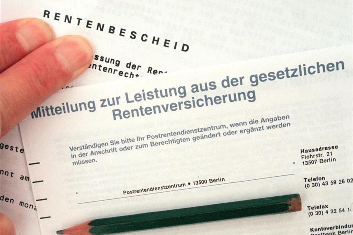 Am Montag war ein Entwurf für den Rentenversicherungsbericht 2019 bekannt geworden, nach dem die Renten zum 1. Juli 2020 in Westdeutschland um 3,15 Prozent und in Ostdeutschland um 3,92 Prozent steigen dürften. Foto: Jens Kalaene/dpa-Zentralbild/dpa