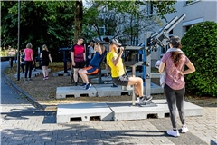 Am Nachmittag sind die sieben Geräte auf dem Willy-Brandt-Platz hinter dem Verwaltungsgebäude der Stadt Backnang zum überwiegenden Teil im Schatten. Fotos: Karen Steinebronn